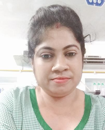 A nurse from Soendri Nurse and Aya Centre