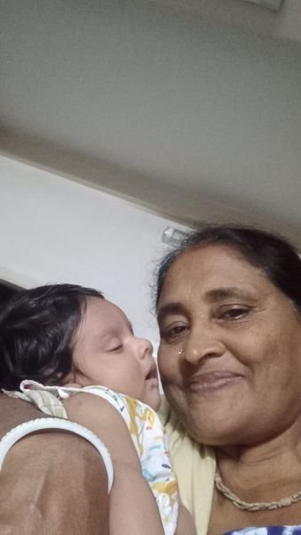 Newborn baby care at home